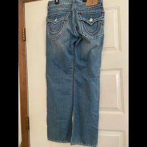 Men’s True Religion jeans